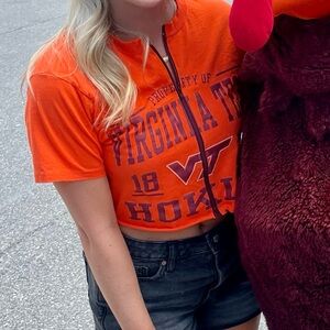 Zip up Virginia Tech t-shirt